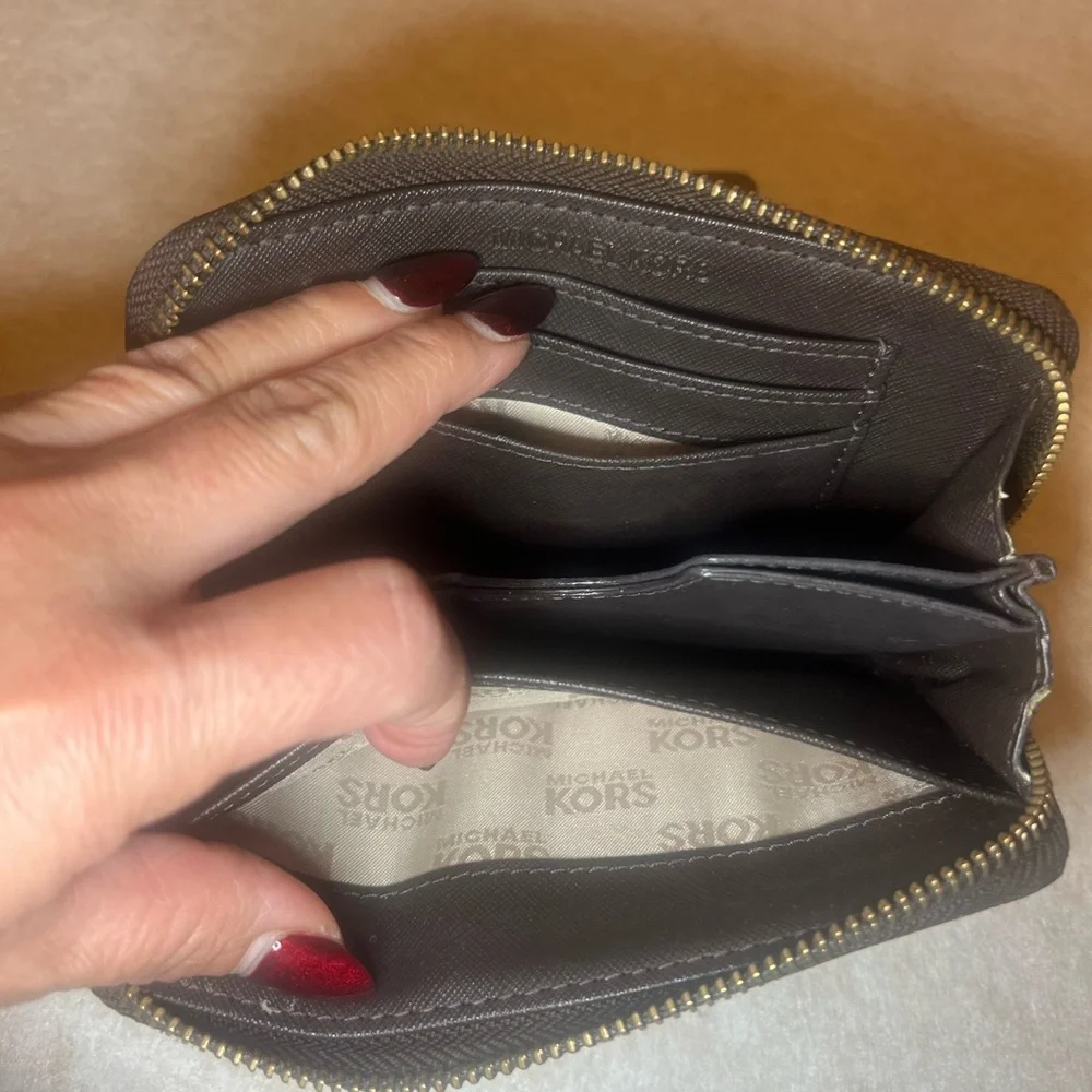 Michael Kors‎ Black and Gold Wristlet